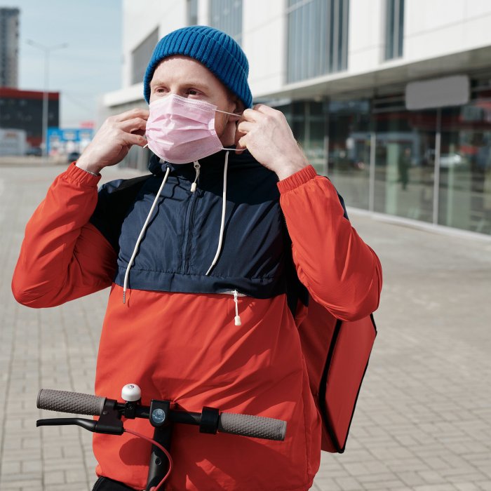 Man wearing mask